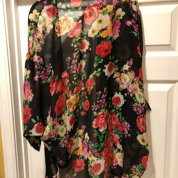 Kimono - Picture 2 of 2